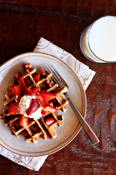 Wholewheatstrawberrywaffles