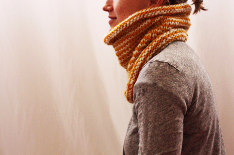 striped knit cowl (click through for video tutorial) striped knit cowl (click through for video tutorial)